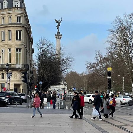 Le Charmant Quai Bourgeois Bordeaux Eksteriør bilde