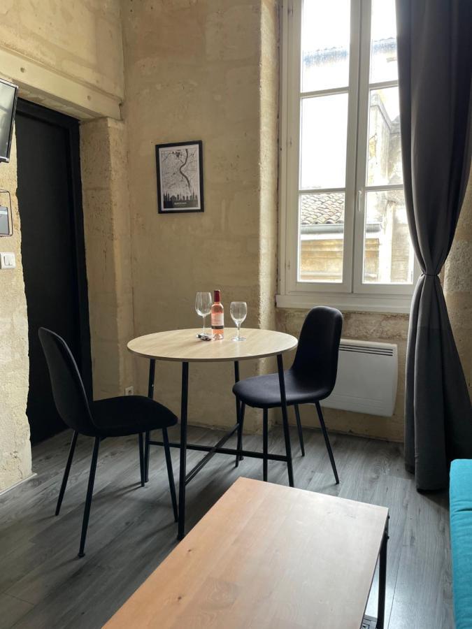 Le Charmant Quai Bourgeois Bordeaux Eksteriør bilde